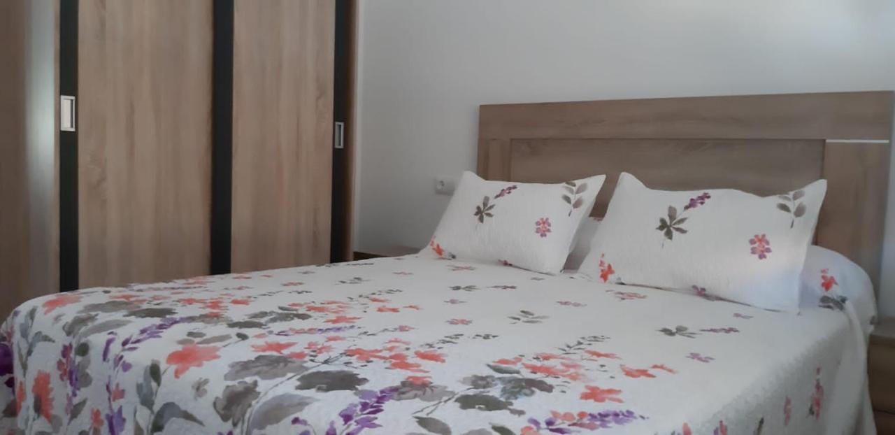 Apartamentos Olimpo Celta-Apart Adriana O Pindo Buitenkant foto