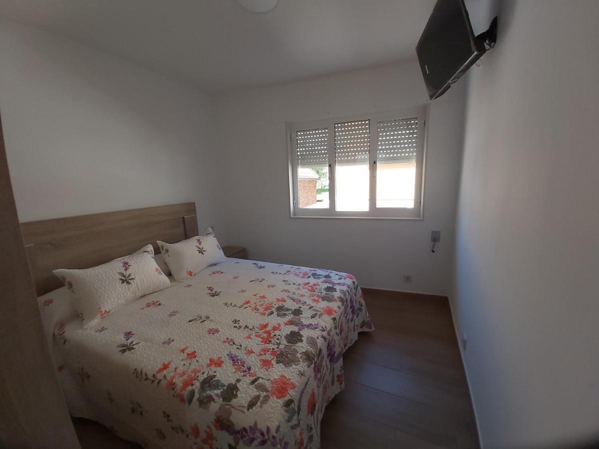 Apartamentos Olimpo Celta-Apart Adriana O Pindo Buitenkant foto